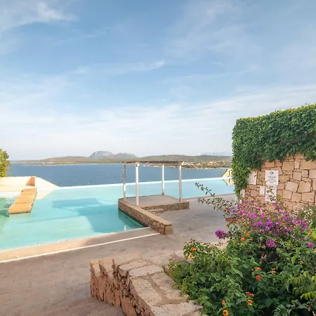 Villa Giotto In Sardegna With Shared Pool Marinella (Sardinia)