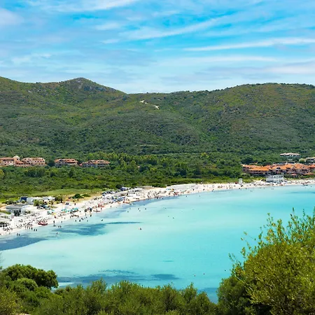 Vila Giotto In Sardegna With Shared Pool